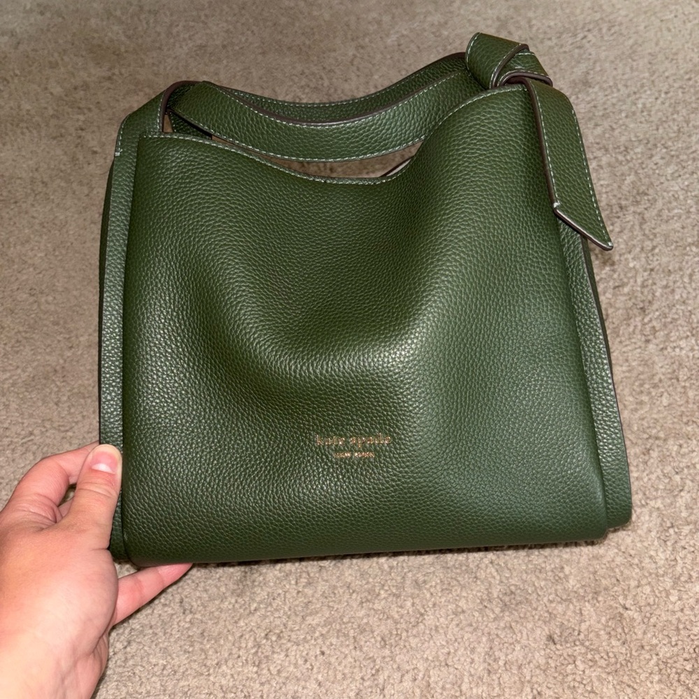 Kate Spade Green Leather Shoulder Bag with Minimalist Design